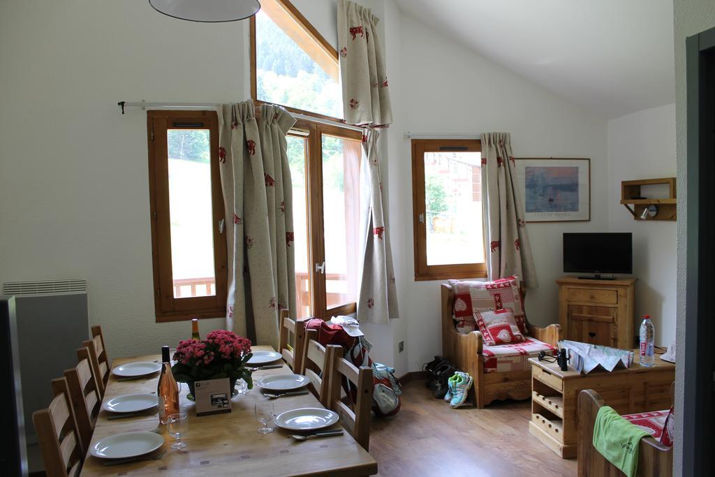 Residence Grand Bois Cles Blanches La Tania Room photo